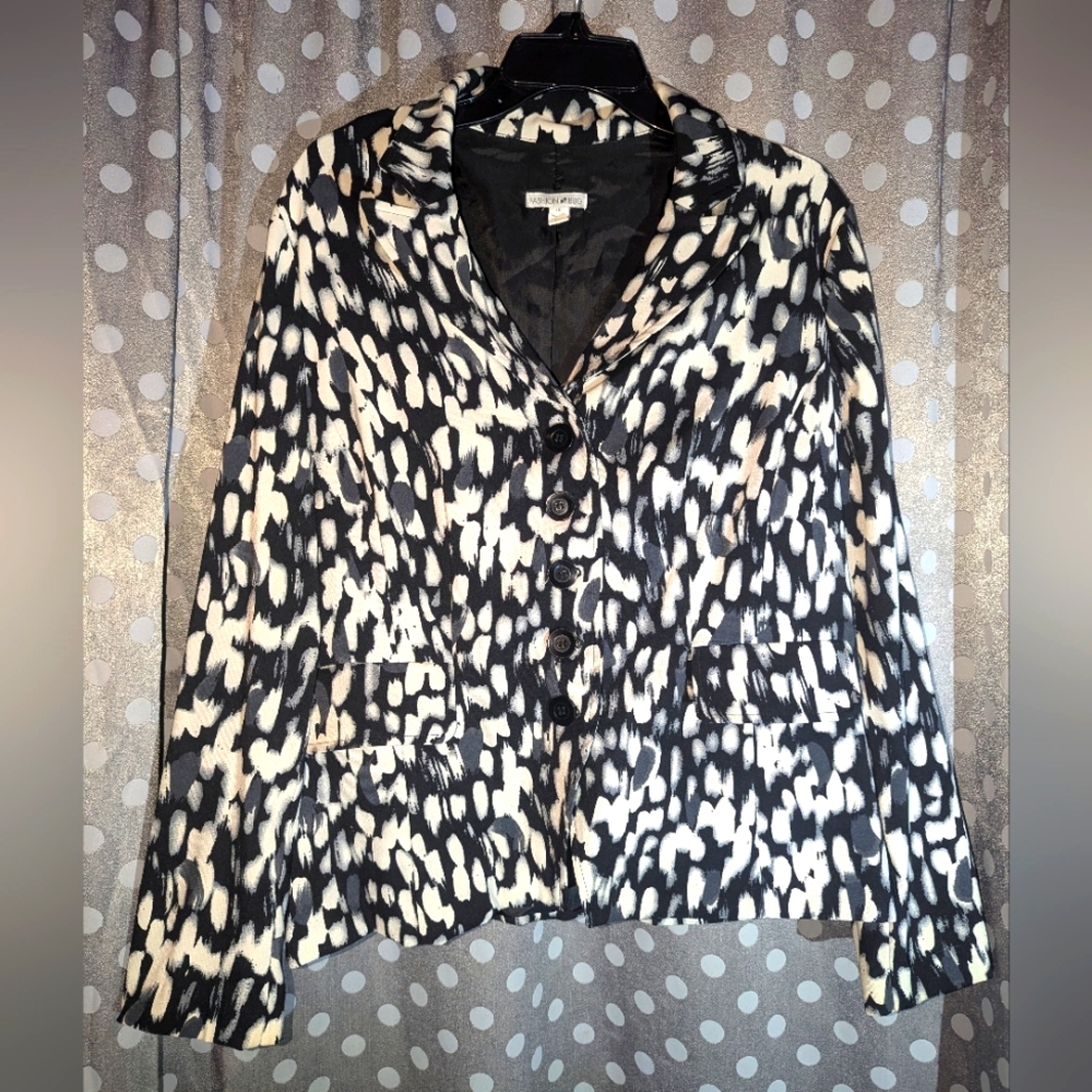 FASHION BUG Long Sleeve Lined Button Blazer 24W